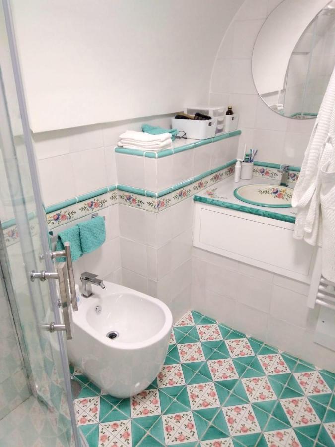 Luxury House In Villa Pompeiana Via Camerelle Con Terrazza Vista Mare カプリ エクステリア 写真